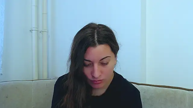 Snapshot of Helen_Adams_ chatting on 03/05/25, 08:21 Helen Adams online show from 03/05/25, 08:21