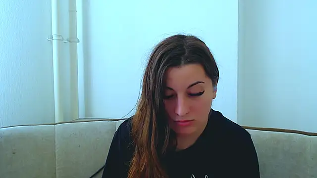 Snapshot of Helen_Adams_ chatting on 03/10/25, 09:43 Helen Adams online show from 03/10/25, 09:43