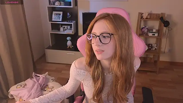 Snapshot of rara_ruru chatting on 03/16/25, 09:49 rara ruru online show from 03/16/25, 09:49