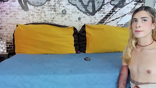 its me miley online show from 01/03/25, 01:14