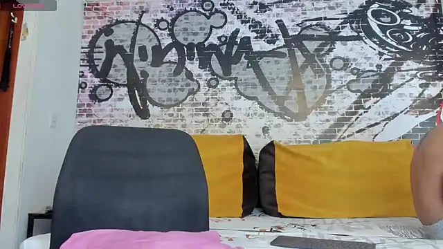 its me miley online show from 03/02/25, 12:43