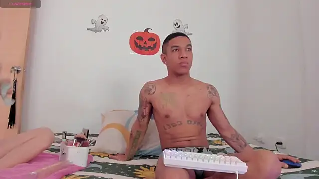 its me miley online show from 10/28/25, 01:14