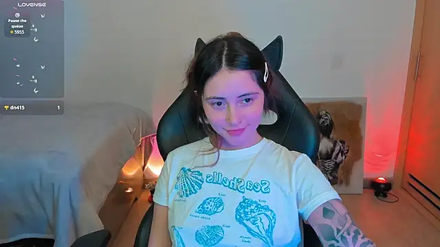 annie mora online show from 10/04/25, 02:53