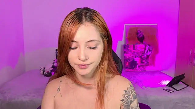 Snapshot of annie_mora chatting on 02/24/26, 01:25 annie mora online show from 02/24/26, 01:25