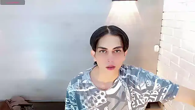 Snapshot of Daniela_Pink_ chatting on 09/18/25, 08:44 Daniela Pink online show from 09/18/25, 08:44