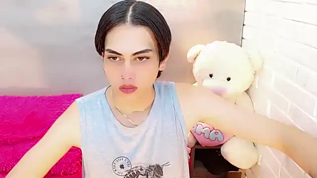 Snapshot of Daniela_Pink_ chatting on 10/28/25, 08:00 Daniela Pink online show from 10/28/25, 08:00