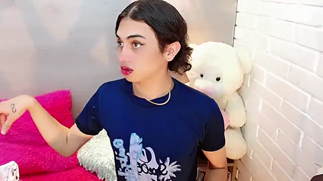 Snapshot of Daniela_Pink_ chatting on 11/07/25, 07:36 Daniela Pink online show from 11/07/25, 07:36