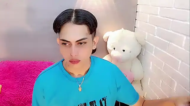 Snapshot of Daniela_Pink_ chatting on 01/14/26, 07:41 Daniela Pink online show from 01/14/26, 07:41