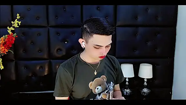 Snapshot of Daniela_Pink_ chatting on 03/23/26, 07:07 Daniela Pink online show from 03/23/26, 07:07