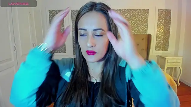 KimWessel  online show from 12/02/24, 07:38