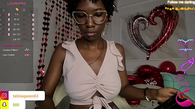 Tahira 21  online show from 02/08/25, 07:38