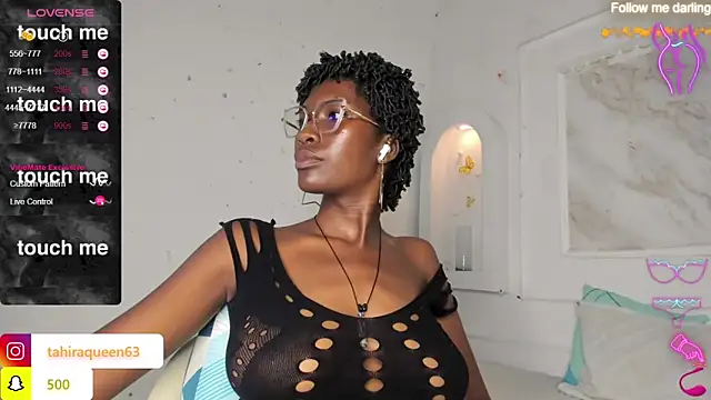 Tahira 21  online show from 03/04/25, 11:29