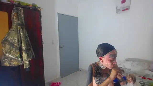 barbara anal squirt  online show from 05/06/26, 01:03