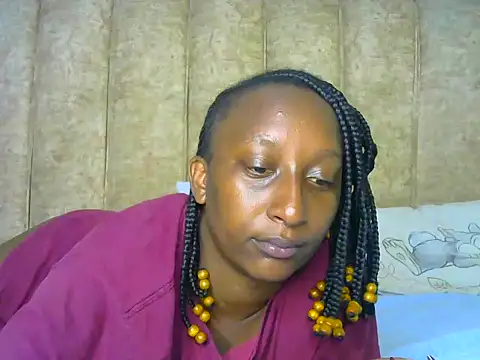 Snapshot of CarlaBeckky chatting on 01/07/25, 09:46 CarlaBeckky online show from 01/07/25, 09:46