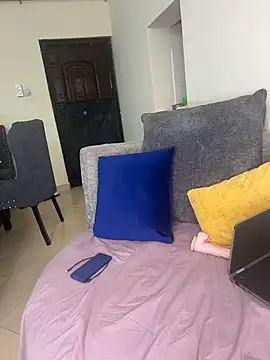 Snapshot of CarlaBeckky chatting on 10/22/25, 05:41 CarlaBeckky online show from 10/22/25, 05:41