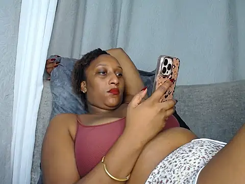 Snapshot of CarlaBeckky chatting on 03/25/26, 04:35 CarlaBeckky online show from 03/25/26, 04:35
