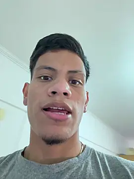 Snapshot of bbchocolate27 chatting on 04/03/26, 09:13 bbchocolate27 online show from 04/03/26, 09:13