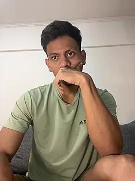 Snapshot of bbchocolate27 chatting on 04/07/26, 10:42 bbchocolate27 online show from 04/07/26, 10:42