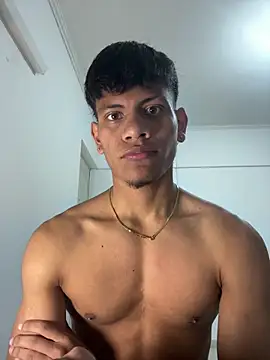 bbchocolate27 online show from 05/18/26, 10:48