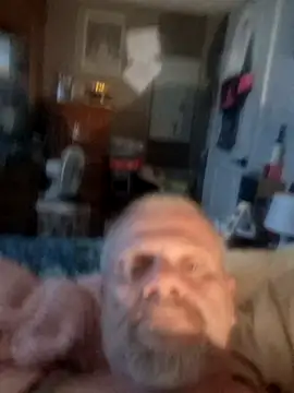 Snapshot of MagicAdmiralty5 chatting on 11/11/25, 02:44 MagicAdmiralty5 online show from 11/11/25, 02:44