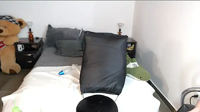 KRISTAL  JACKSON online show from 03/14/25, 12:51