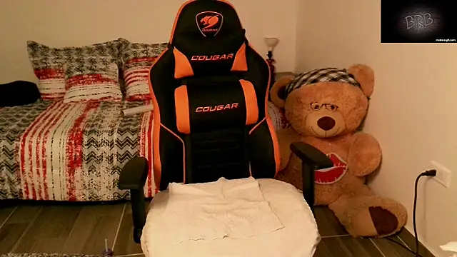 KRISTAL  JACKSON online show from 03/18/25, 08:58