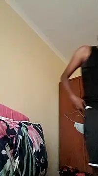 Gifttheskimaskboy online show from 12/25/24, 03:50