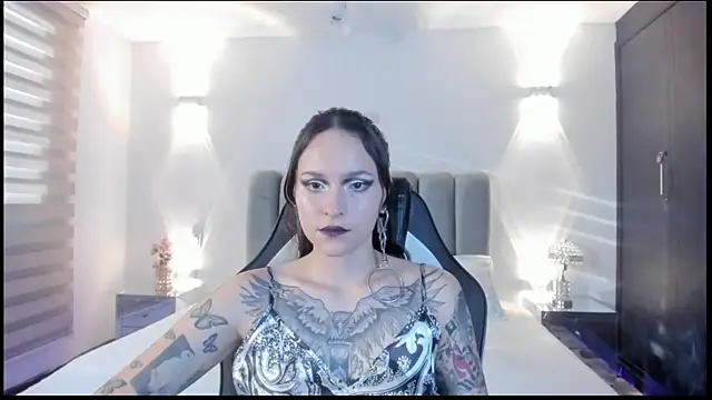 AnnyThompson  online show from 02/05/26, 10:14