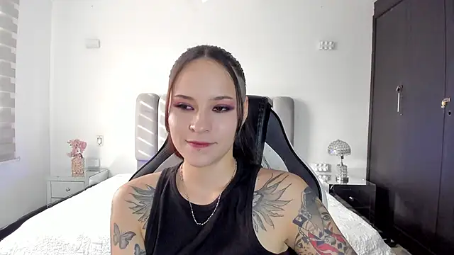 AnnyThompson  online show from 03/10/26, 09:31