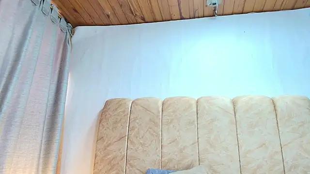 Zoe Curvy online show from 11/26/25, 12:39