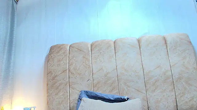 Snapshot of Zoe_Curvy chatting on 01/19/26, 12:31 Zoe Curvy online show from 01/19/26, 12:31