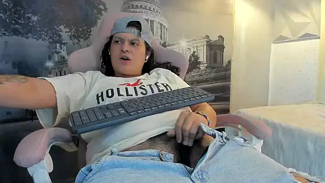 snowflake xxx online show from 10/26/25, 11:31