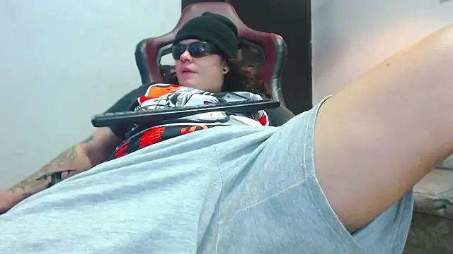 snowflake xxx online show from 11/15/25, 05:27