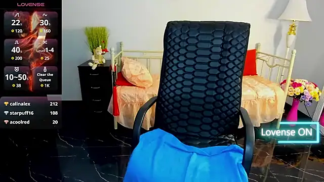 Julia Dean online show from 01/09/25, 06:57