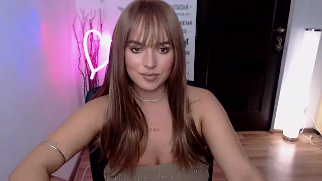 ChloeJewel1 online show from 12/02/25, 02:01