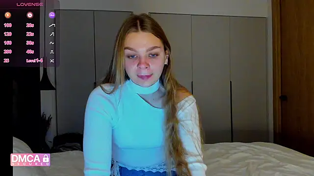 Molly sweetie online show from 12/05/25, 07:17