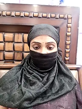 Snapshot of Yours-Bebo chatting on 01/23/25, 09:18 Yours-Bebo online show from 01/23/25, 09:18