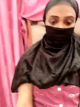 Snapshot of Yours-Bebo chatting on 01/24/25, 08:44 Yours-Bebo online show from 01/24/25, 08:44