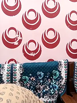 Snapshot of Yours-Bebo chatting on 09/20/25, 06:47 Yours-Bebo online show from 09/20/25, 06:47