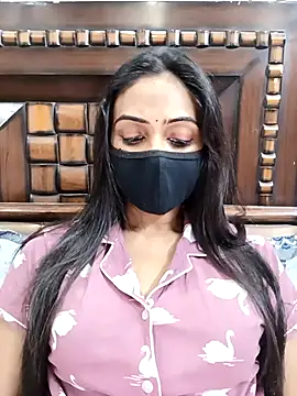 Snapshot of Yours-Bebo chatting on 11/08/25, 09:09 Yours-Bebo online show from 11/08/25, 09:09