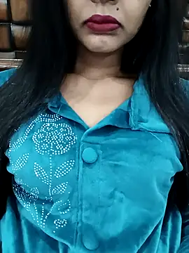 Snapshot of Yours-Bebo chatting on 11/19/25, 10:04 Yours-Bebo online show from 11/19/25, 10:04