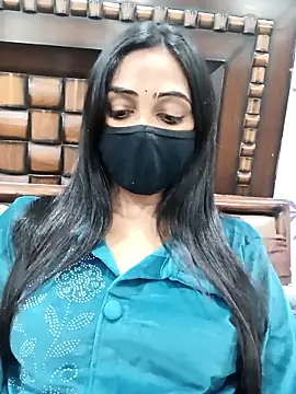 Snapshot of Yours-Bebo chatting on 11/23/25, 07:30 Yours-Bebo online show from 11/23/25, 07:30