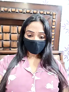 Snapshot of Yours-Bebo chatting on 11/24/25, 05:45 Yours-Bebo online show from 11/24/25, 05:45