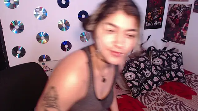 abril666 online show from 10/11/25, 01:42