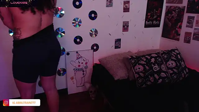 abril666 online show from 11/11/25, 04:18