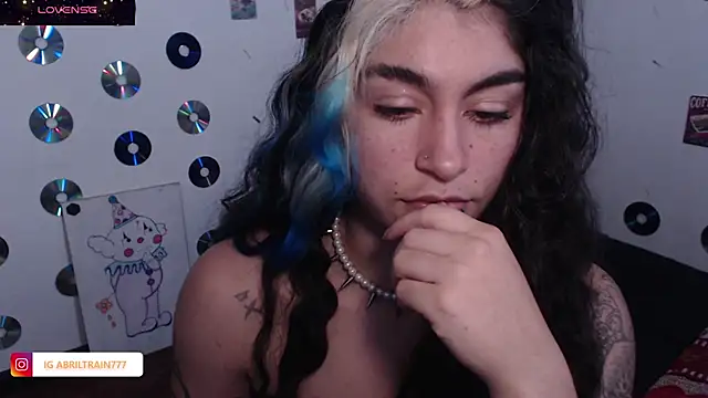 abril666 online show from 12/17/25, 03:07