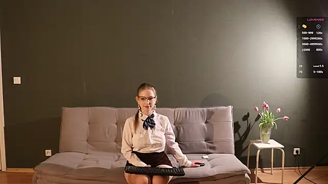 Snapshot of steffania- chatting on 03/13/26, 11:00 steffania- online show from 03/13/26, 11:00