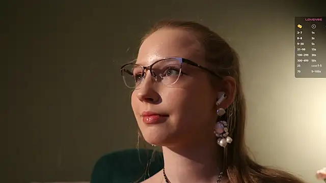 Snapshot of steffania- chatting on 04/20/26, 03:26 steffania- online show from 04/20/26, 03:26