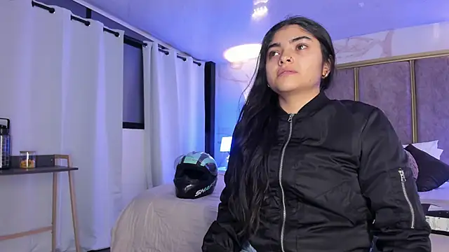 Snapshot of GiselOrtiz chatting on 03/21/26, 10:20 GiselOrtiz online show from 03/21/26, 10:20