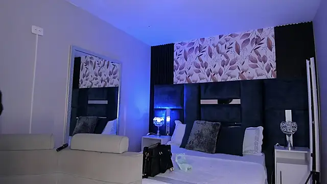 Snapshot of GiselOrtiz chatting on 03/23/26, 10:52 GiselOrtiz online show from 03/23/26, 10:52